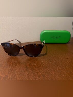kate spade Tortoiseshell Sunglasses with Green Case